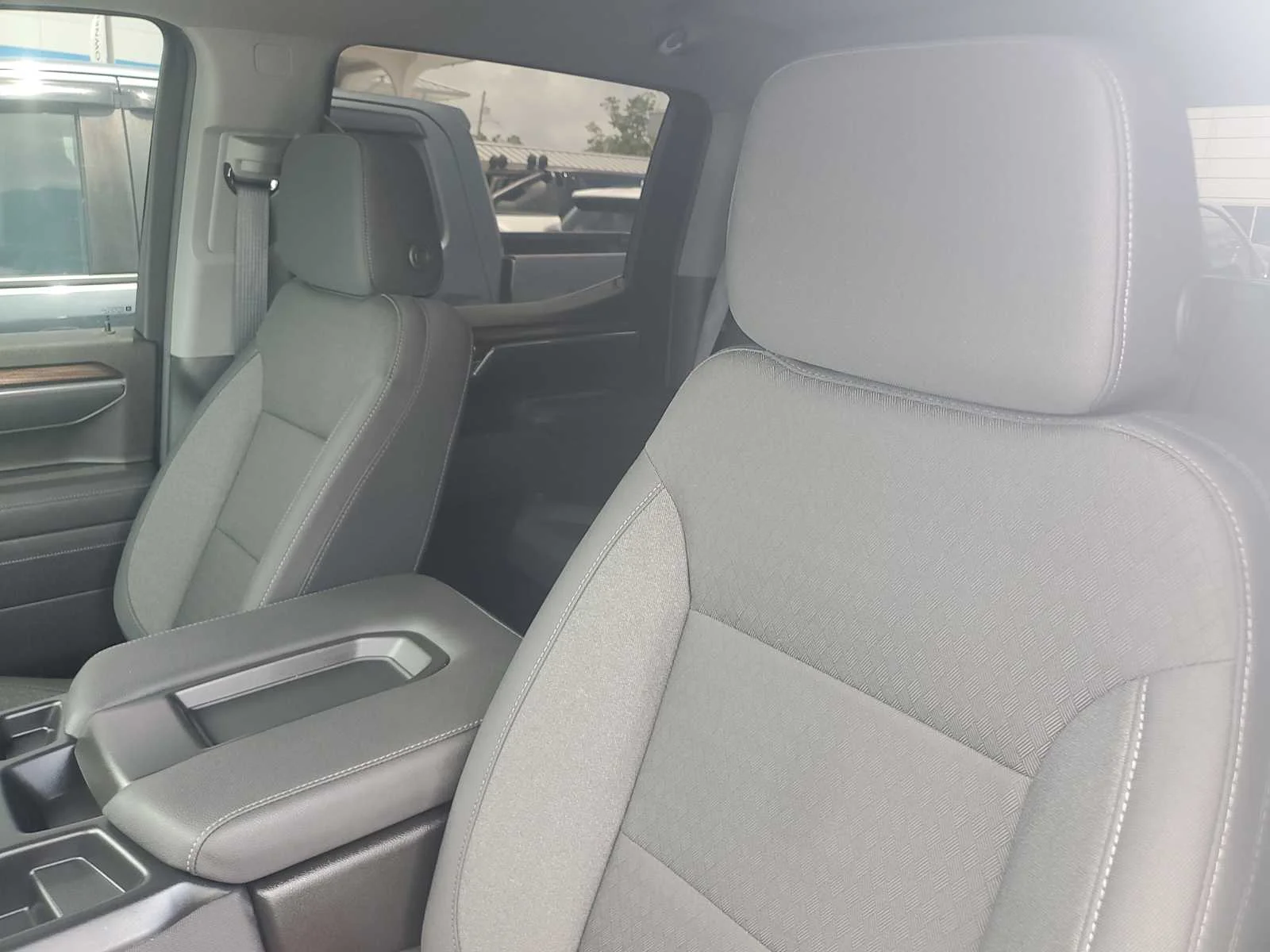 Used 2025 Summit White Chevrolet RST image 24