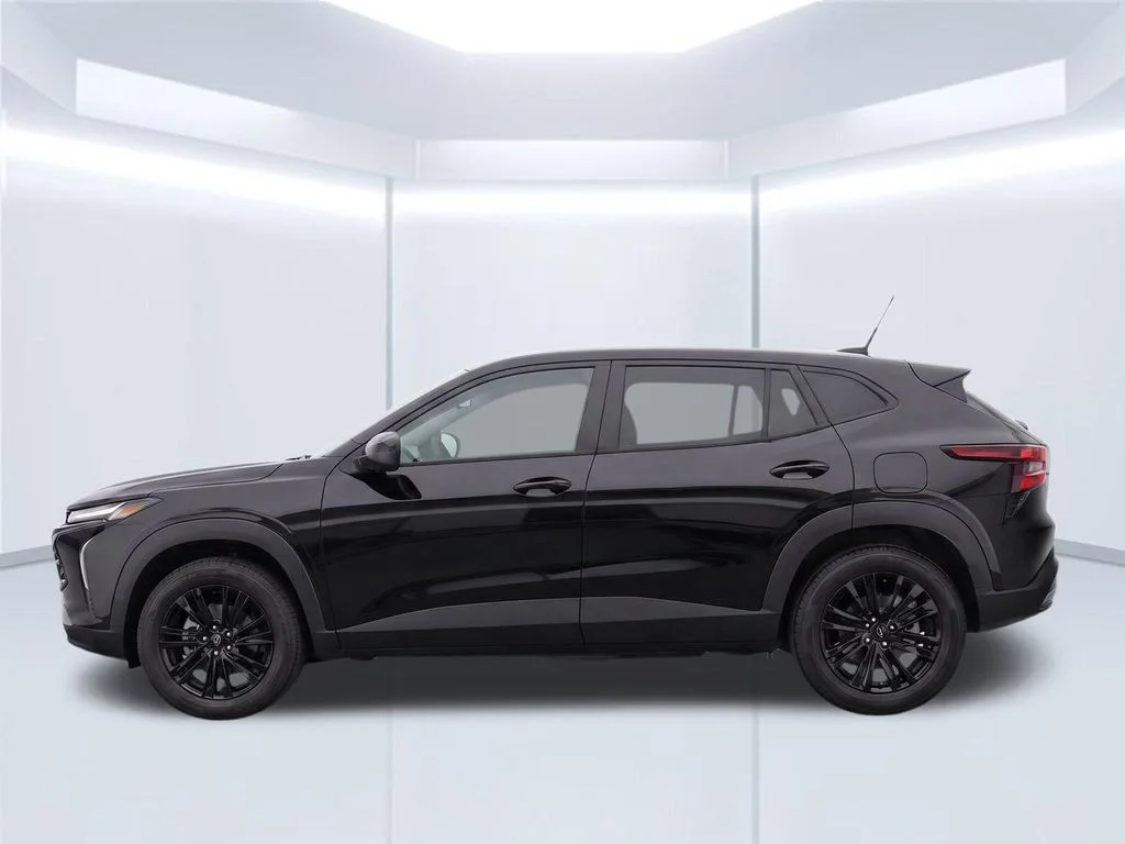 New 2026 Black Chevrolet ACTIV image 9