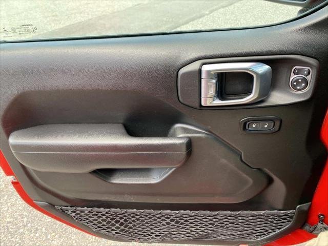 Used 2022 Firecracker Red Clearcoat Jeep Sport S image 22