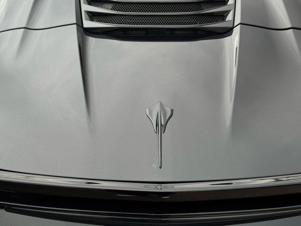 Used 2023 Carbon Flash Metallic Chevrolet Stingray image 11