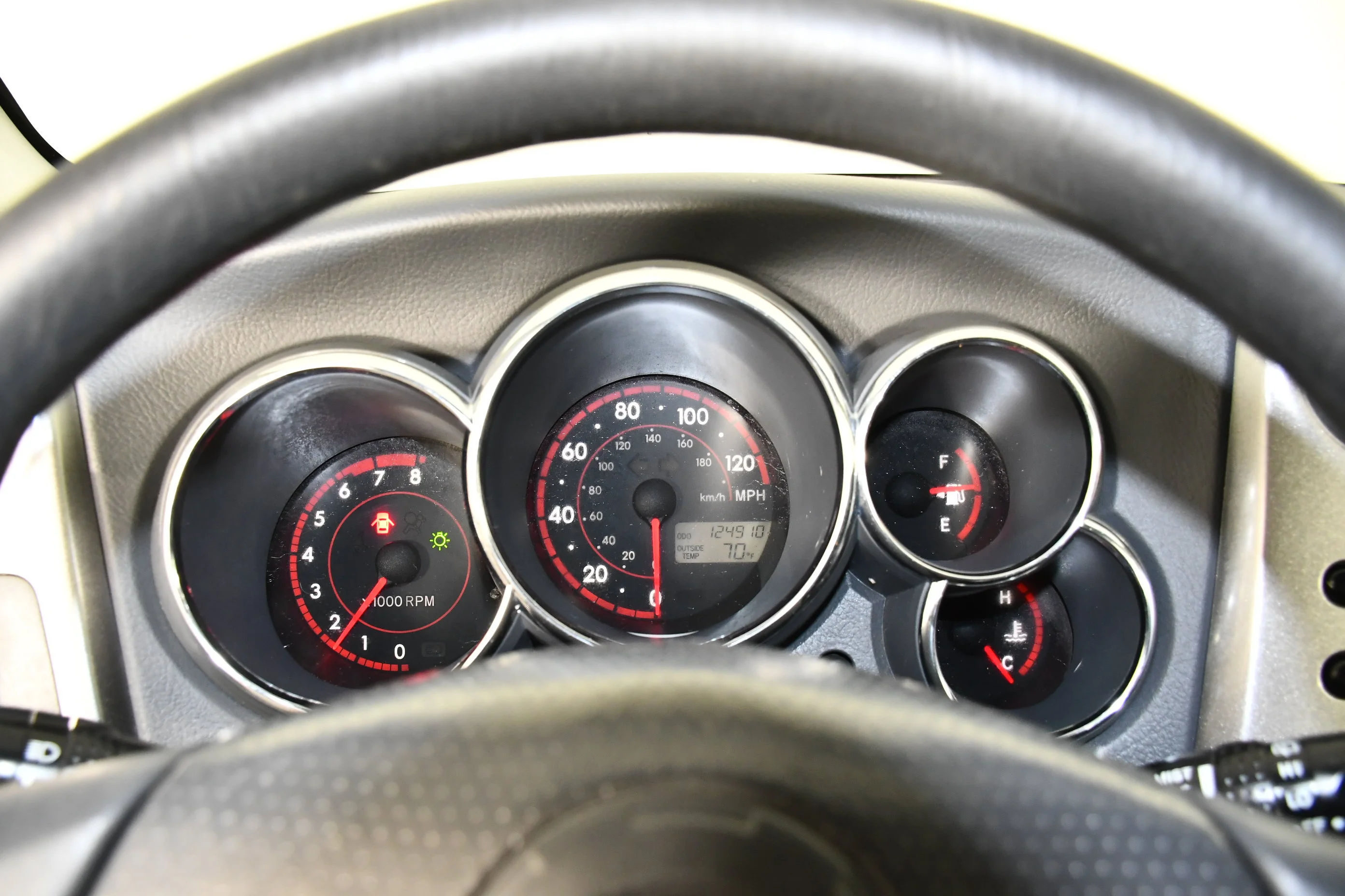 Used 2005 Abyss Black Pontiac Base image 18