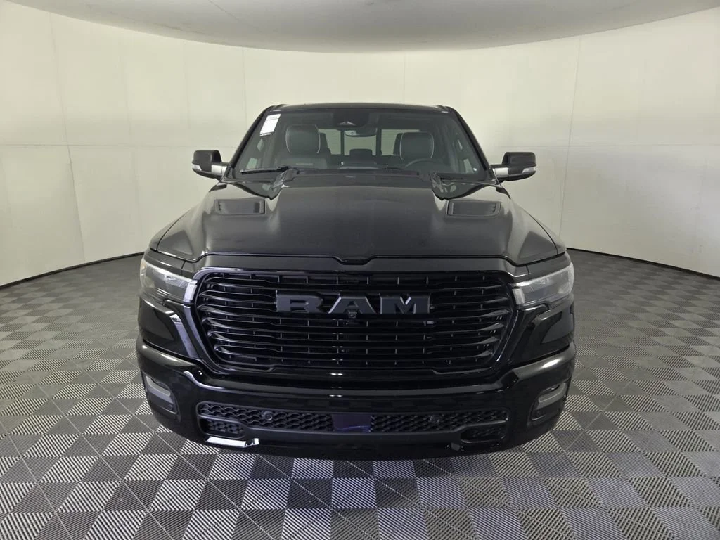 New 2026 Diamond Black Crystal Pearl-Coat Exterior Paint RAM Laramie image 3