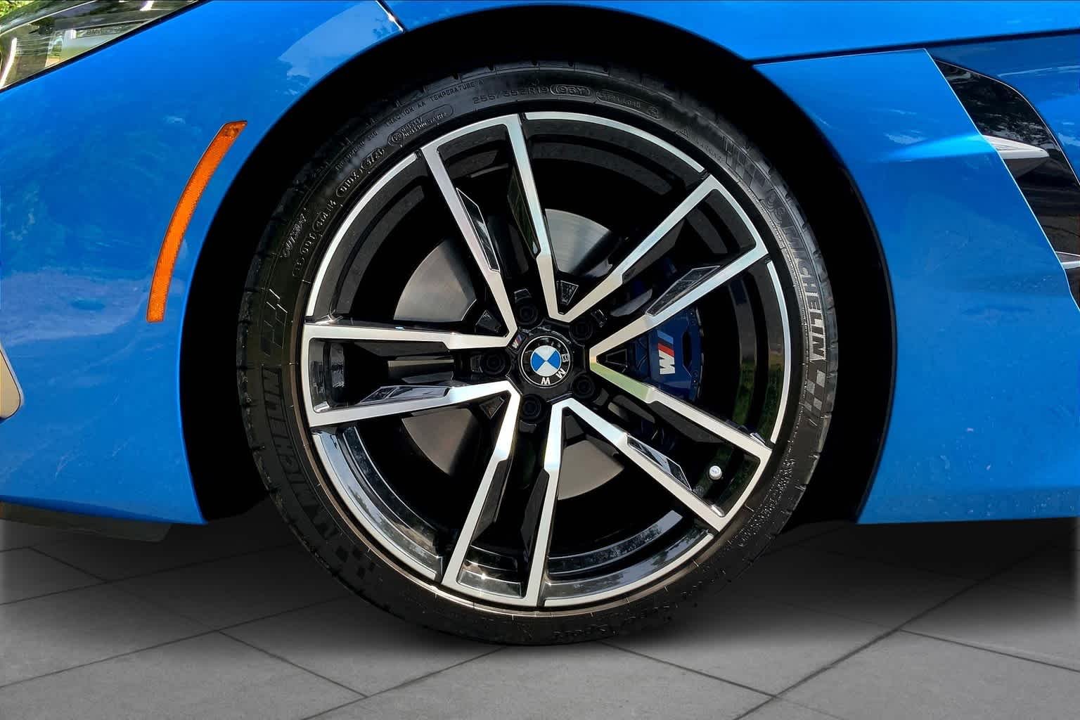Used 2020 Misano Blue Metallic BMW sDriveM40i image 10