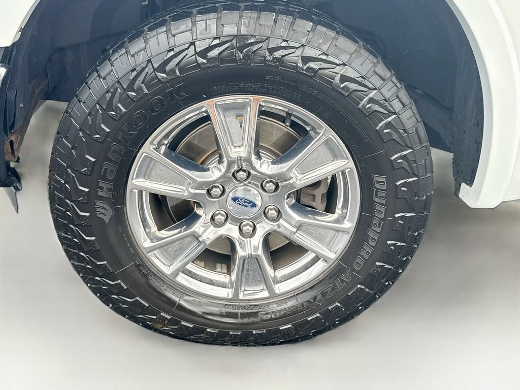 Used 2015  Ford XLT image 34