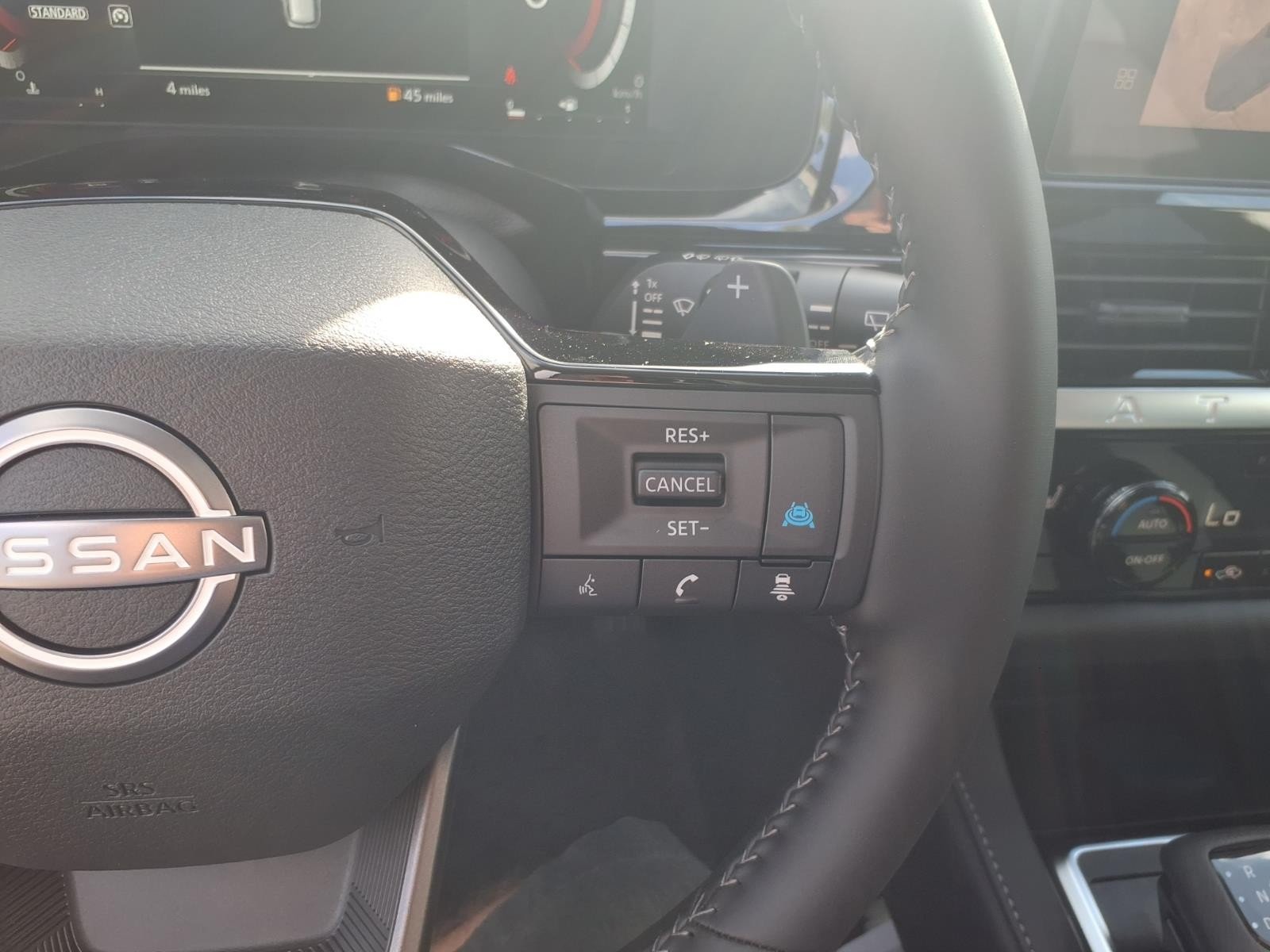 New 2026 Everest White Pearl TriCoat Nissan SL image 15