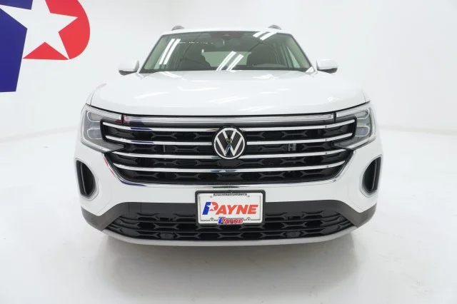 New 2026 Opal White Pearl Volkswagen 2.0T SE W/TECHNOLOGY image 2