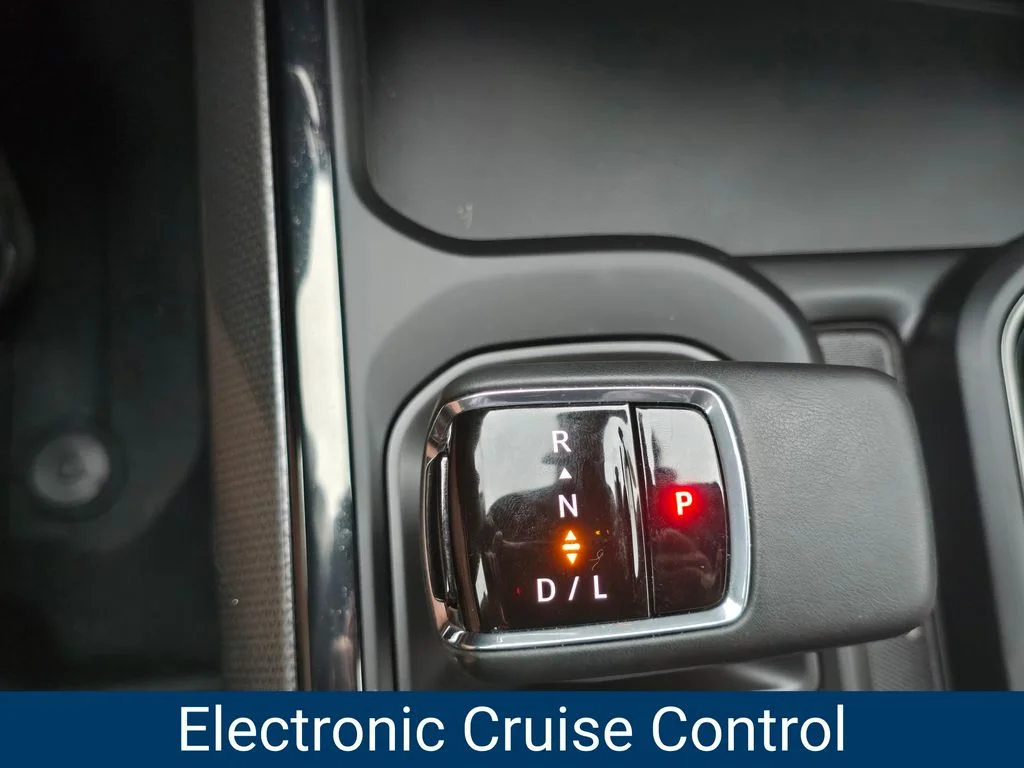 Used 2024 Gray Chevrolet ZR2 image 37