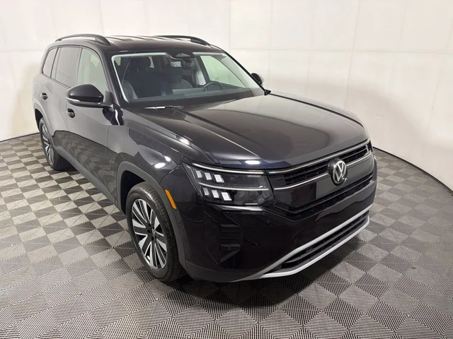 2027 Volkswagen Atlas SE w/Technology