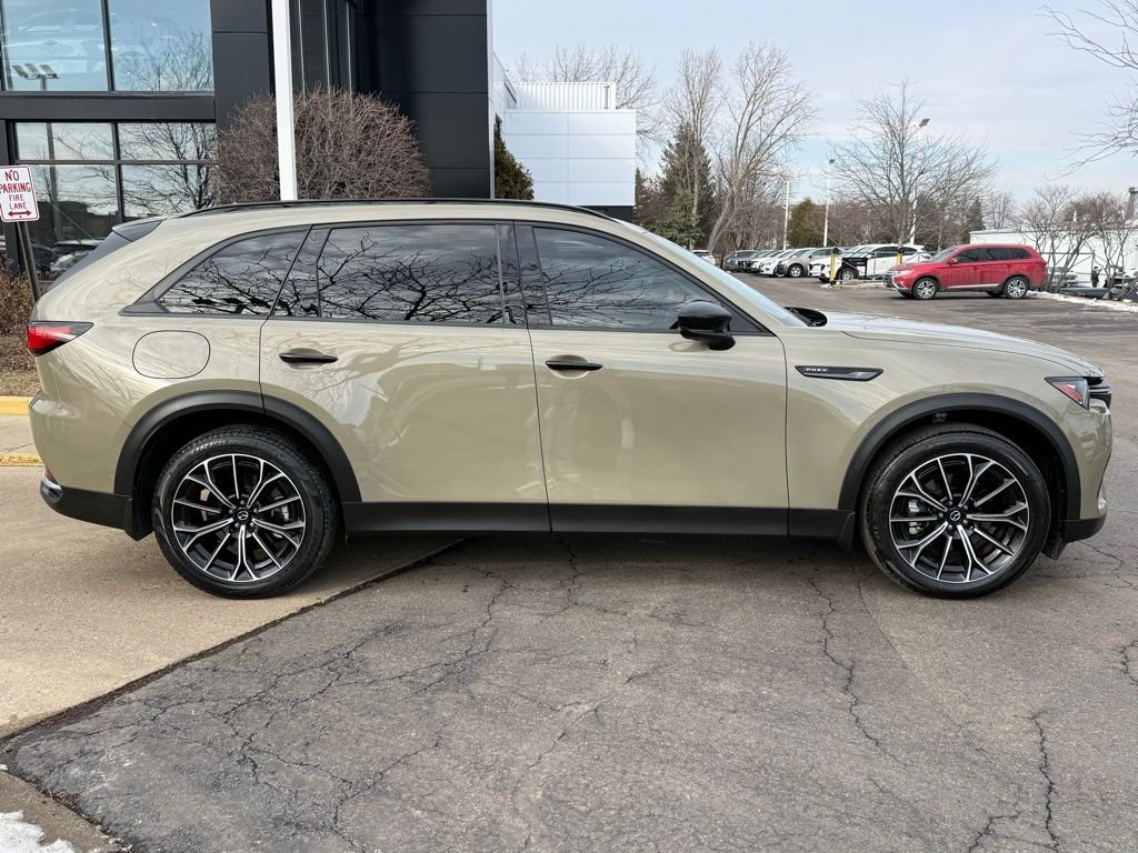 2025 Mazda CX-70 Premium Package - Photo 10