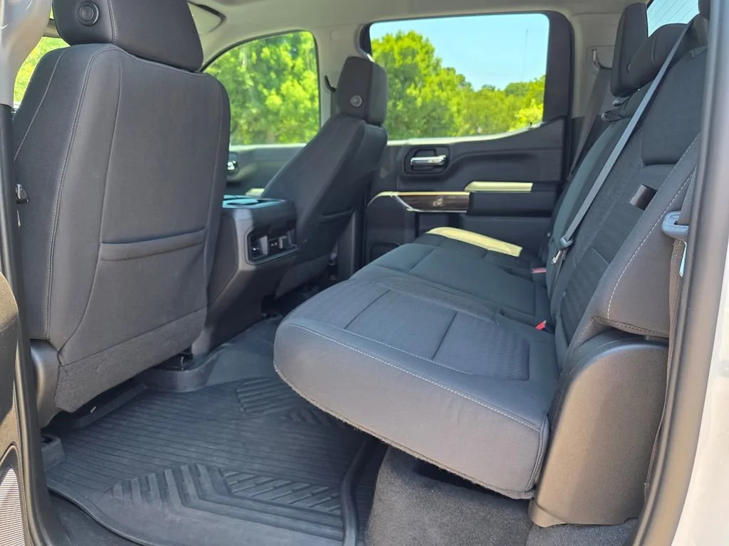 Used 2022 Summit White Chevrolet RST image 29