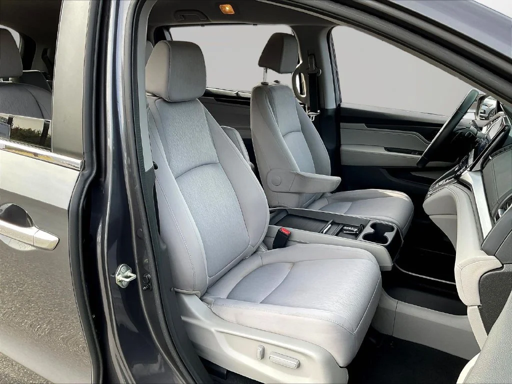 Used 2020  Honda EX image 29