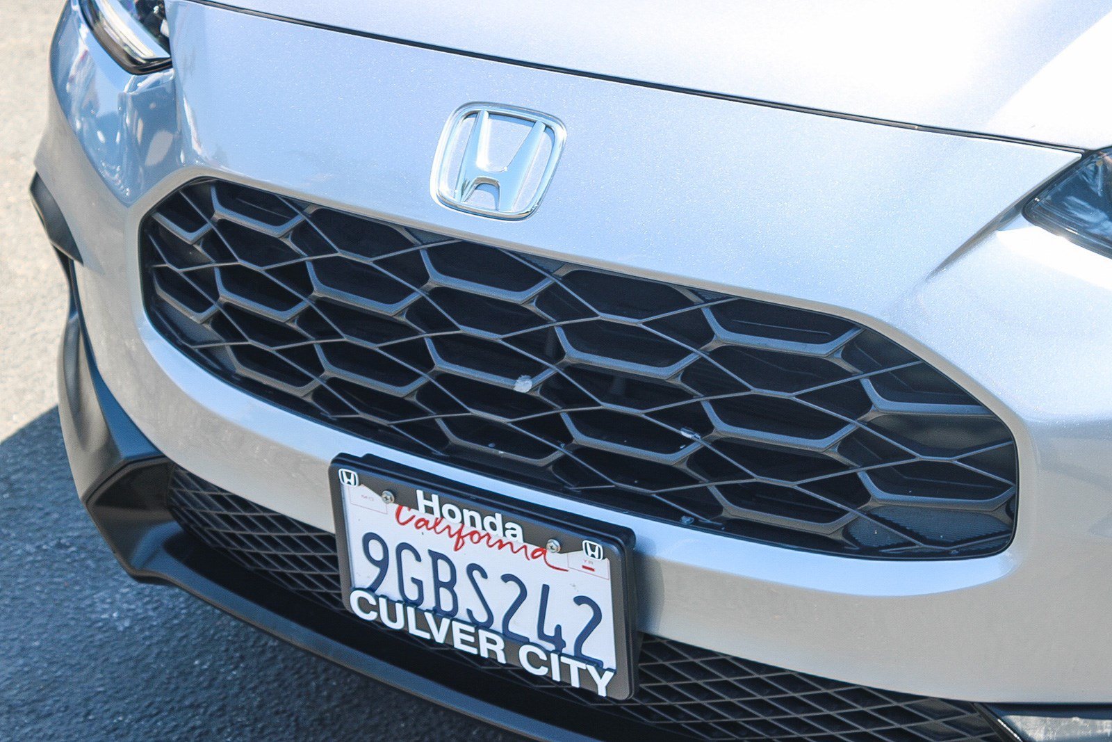 Certified Used 2023 Lunar Silver Metallic Honda 2WD LX image 5
