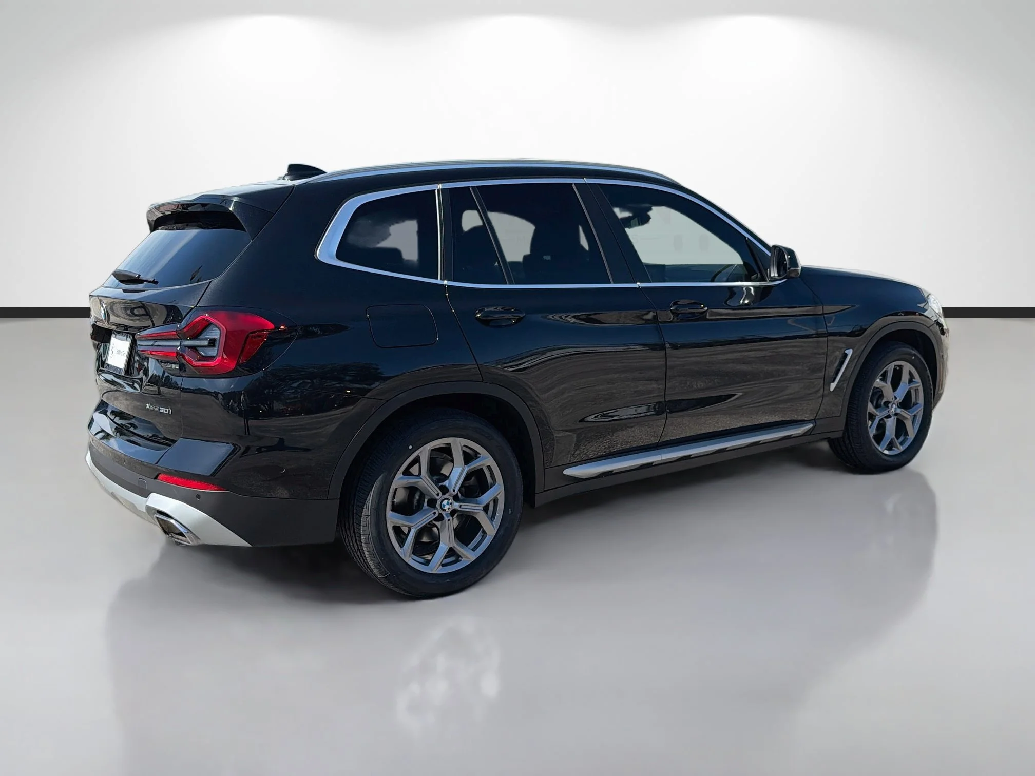 Certified Used 2024 Black Sapphire Metallic BMW xDrive30i image 3