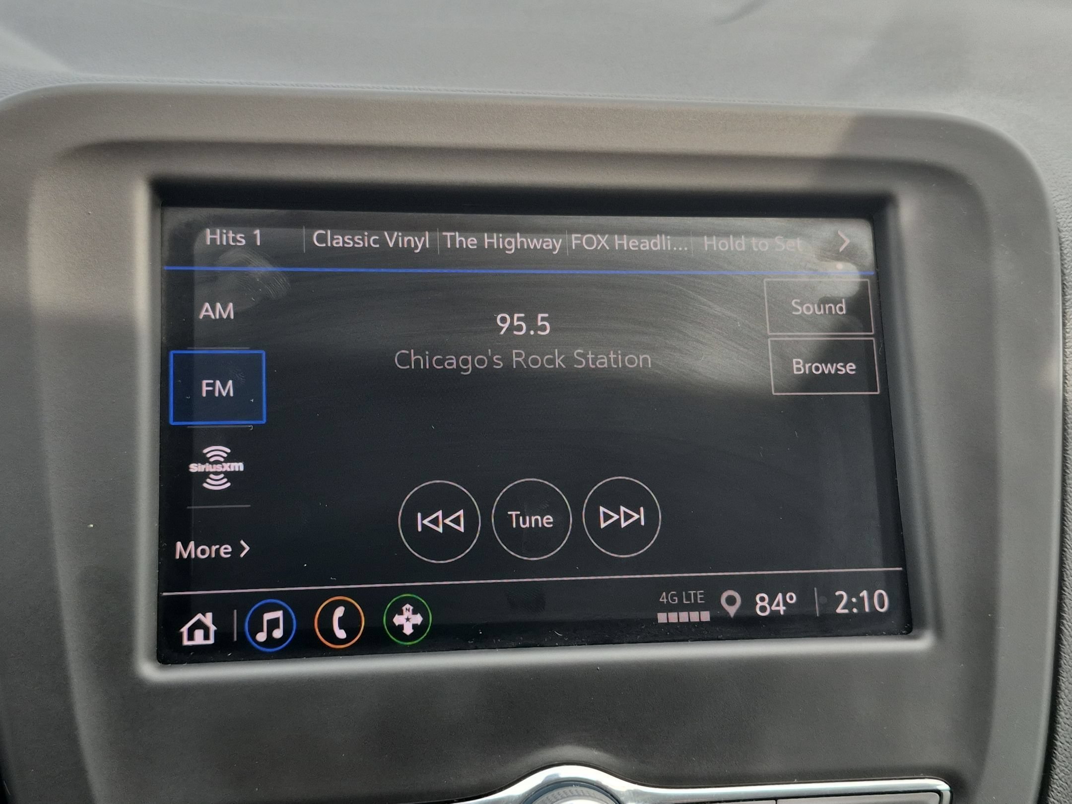 Used 2024 Summit White Chevrolet LT image 18