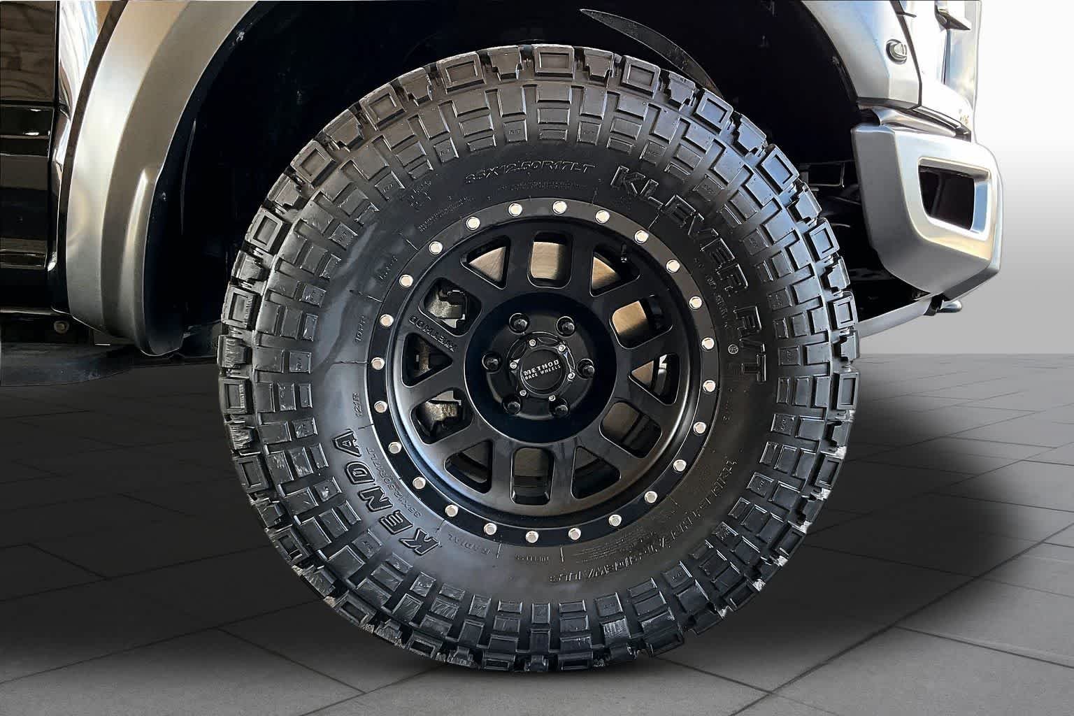 Used 2020 Agate Black Ford Raptor image 11
