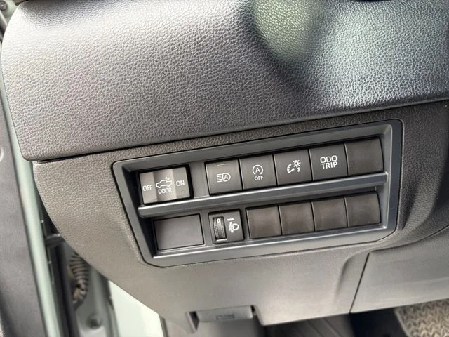 Used 2025  Toyota SR5 image 26