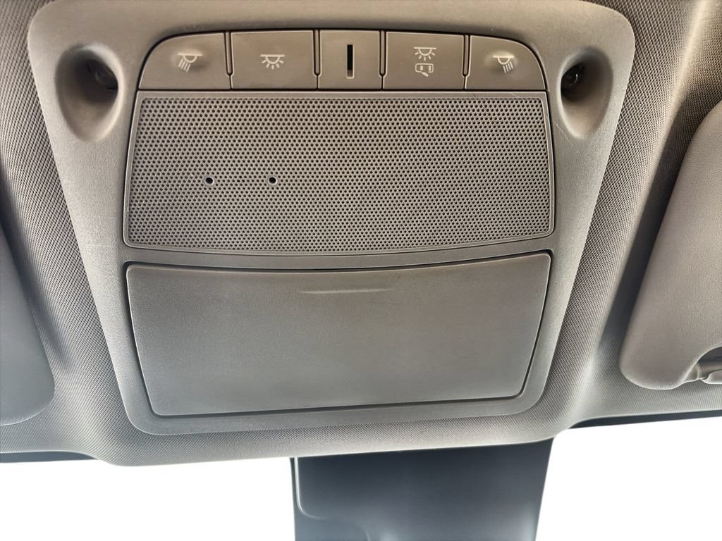 Used 2020 Silver Nissan S FWD Xtronic CVT image 19