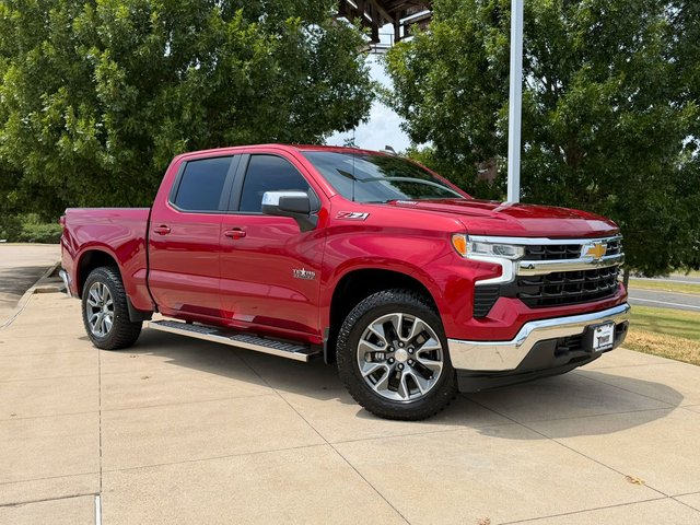 Pre-Owned 2023 Chevrolet Silverado 1500 LT 4D Crew Cab