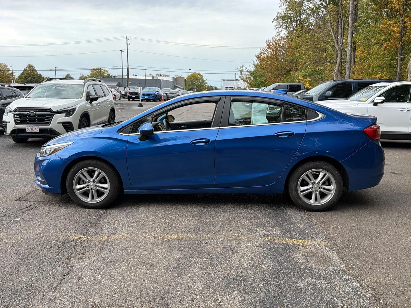Used 2018 Kinetic Blue Metallic Chevrolet LT image 9