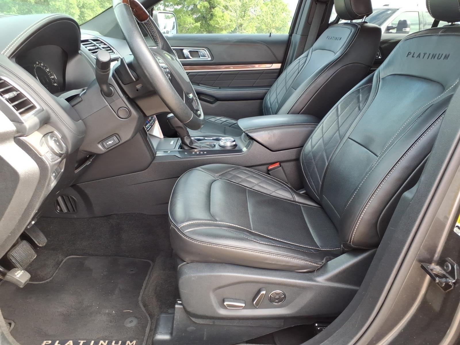 Used 2018 Magnetic Metallic Ford Platinum image 20