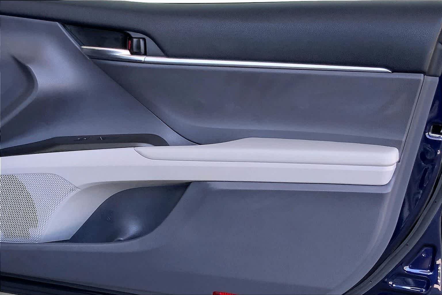Used 2022 Blueprint Toyota LE image 23