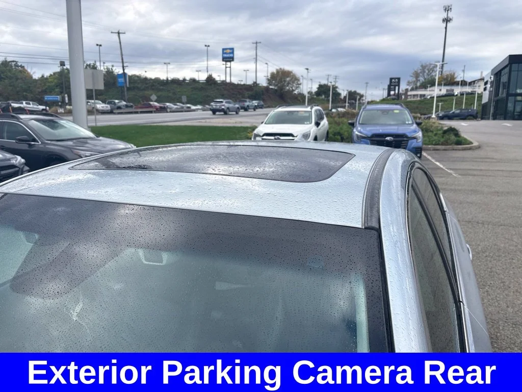 Used 2017 Silver Subaru 2.5i image 11