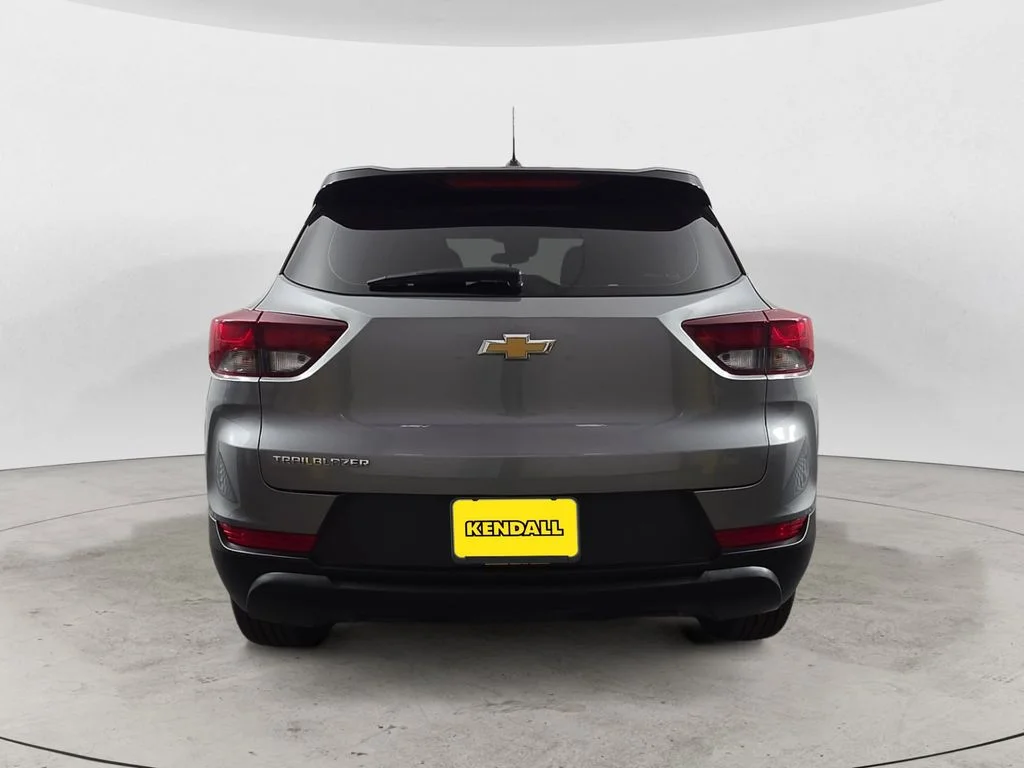 Used 2023 Gray Chevrolet LS image 4