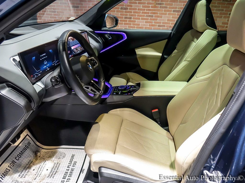 2025 BMW X3 - Image 13