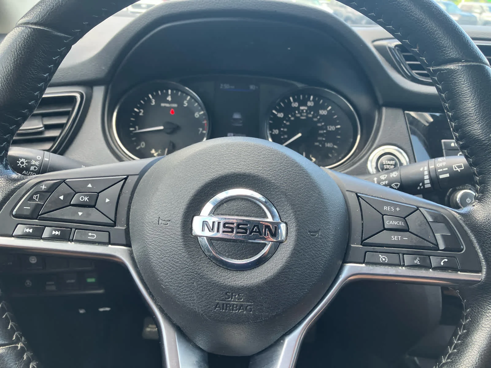 Used 2020 Magnetic Black Pearl Nissan SV image 17