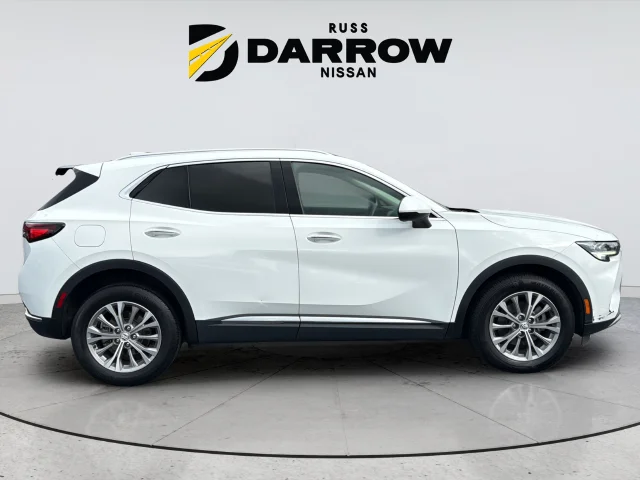 Used 2022 White Buick Preferred image 6