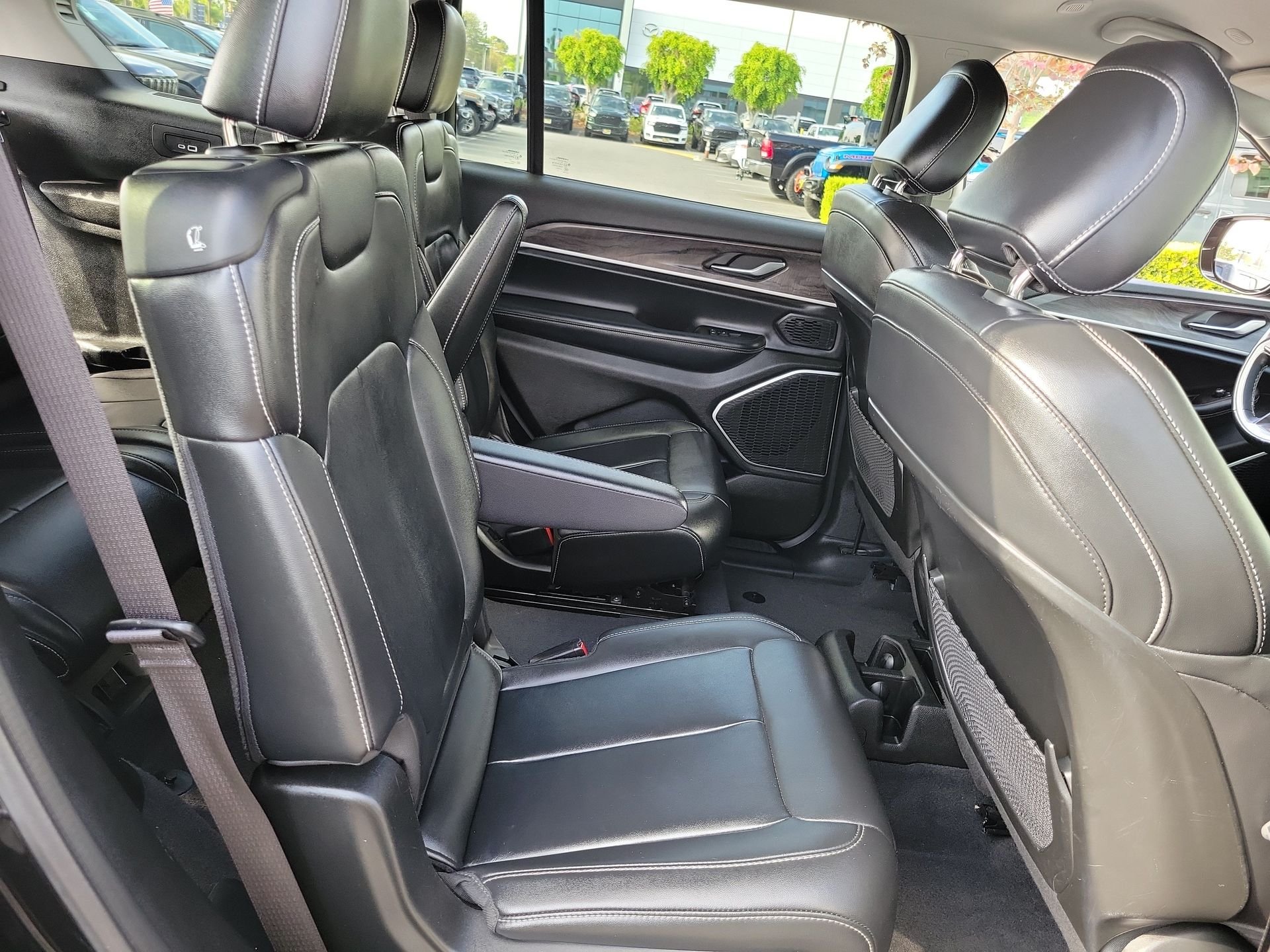 Certified Used 2022 Black Jeep Limited image 15
