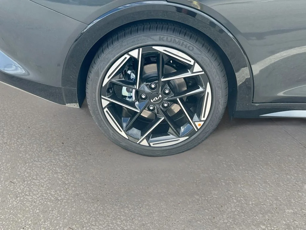 New 2026 Interstellar Gray Kia GT-Line image 30