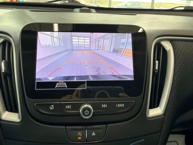 Used 2023  Chevrolet LT image 19