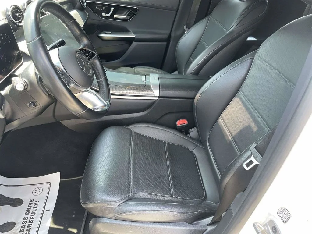 Used 2024 White Mercedes-Benz GLC 300 image 13