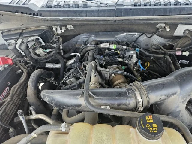 Used 2020 White Ford XL image 22