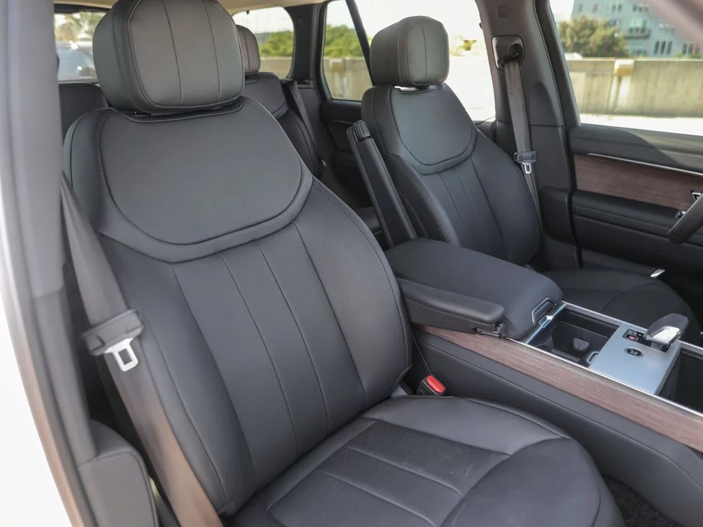 New 2025 White Land Rover SE image 33