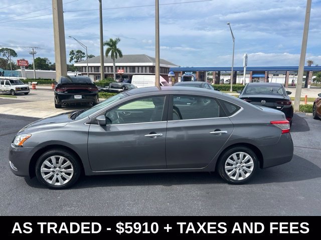 Used 2015 Gray Nissan S image 4