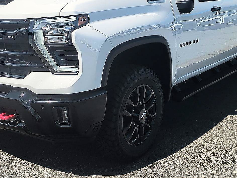 New 2026 Summit White Chevrolet LT image 9