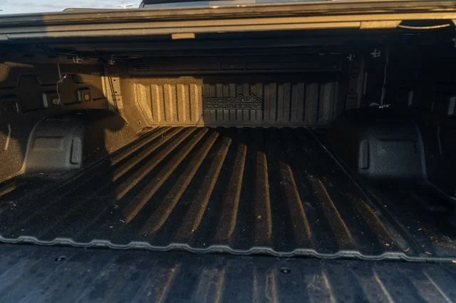 Used 2023 Black Chevrolet High Country image 19
