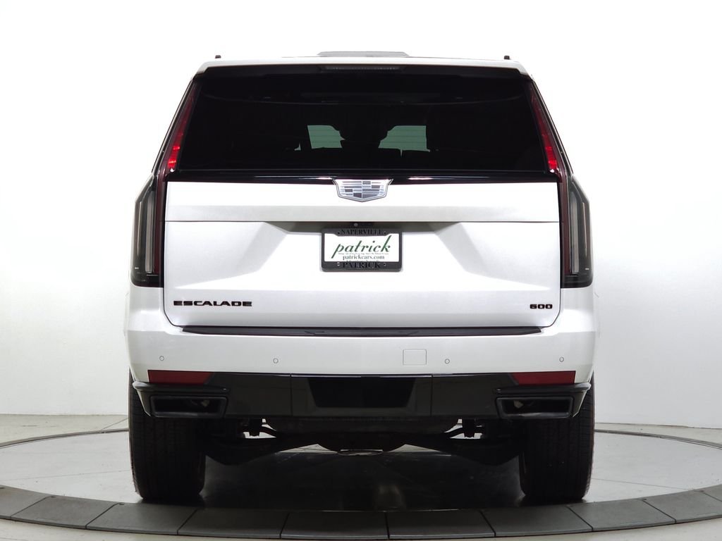 Used 2022 White Cadillac Sport image 4