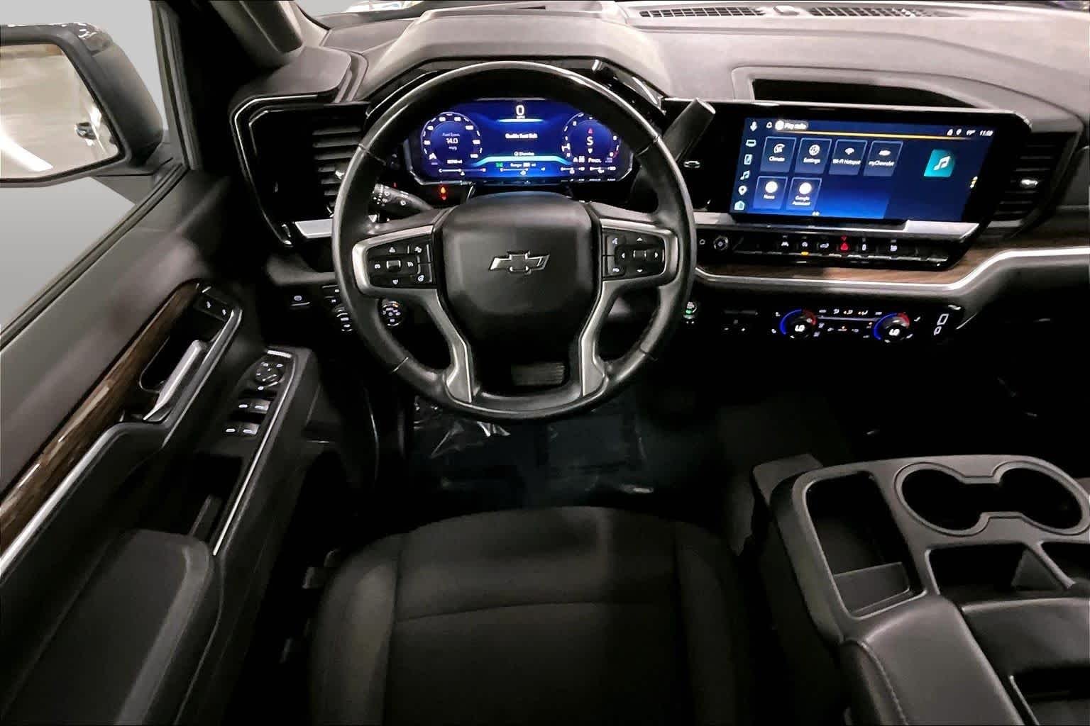 Used 2026 Black Chevrolet RST image 6