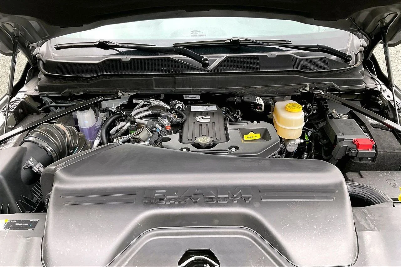 New 2026 Ceramic Gray Clearcoat RAM  image 35