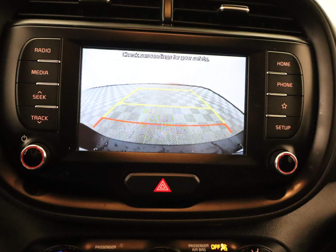 2021 Kia Soul LX - Photo 11