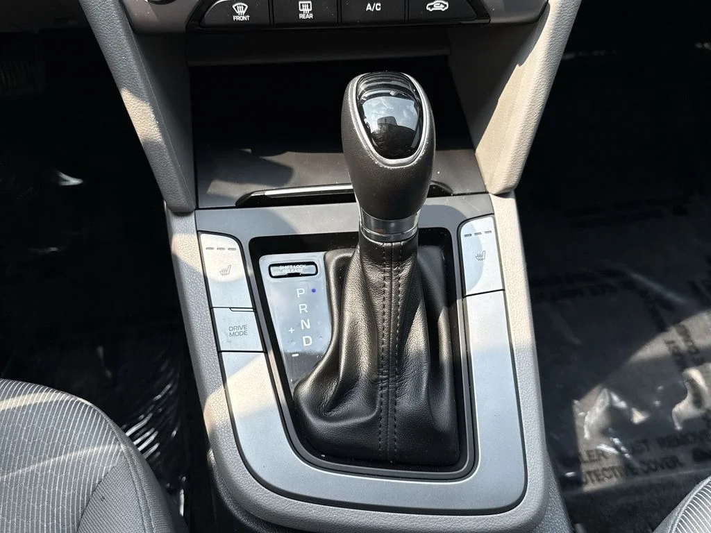 Used 2017 Gray Hyundai SE image 20