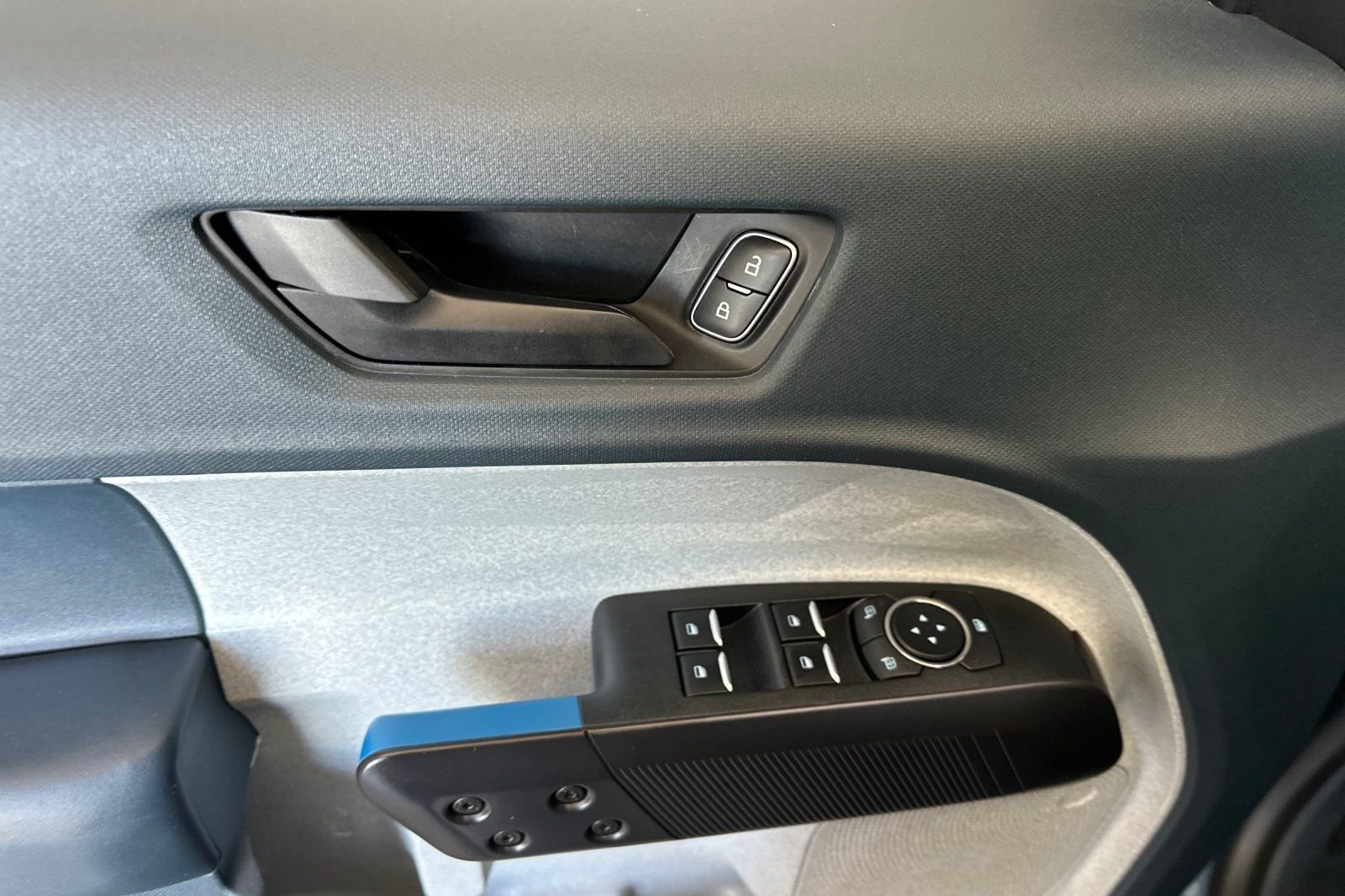 Used 2025 Gray Ford XLT image 10