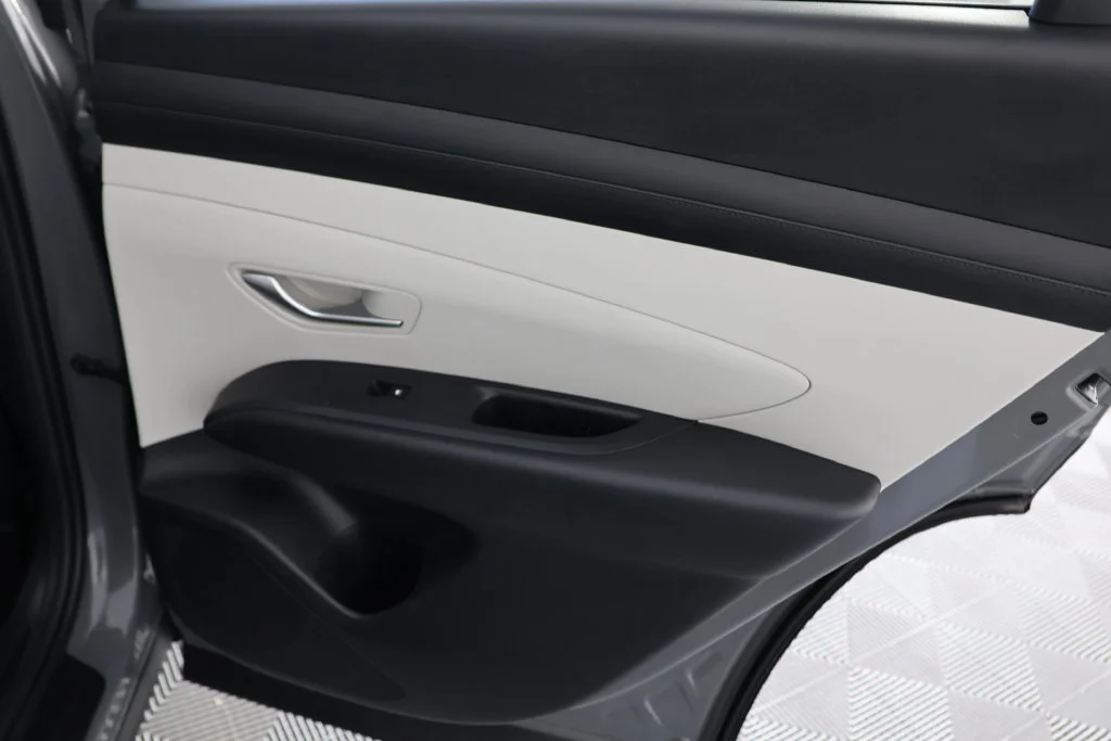 Used 2025 Gray Hyundai SEL image 26