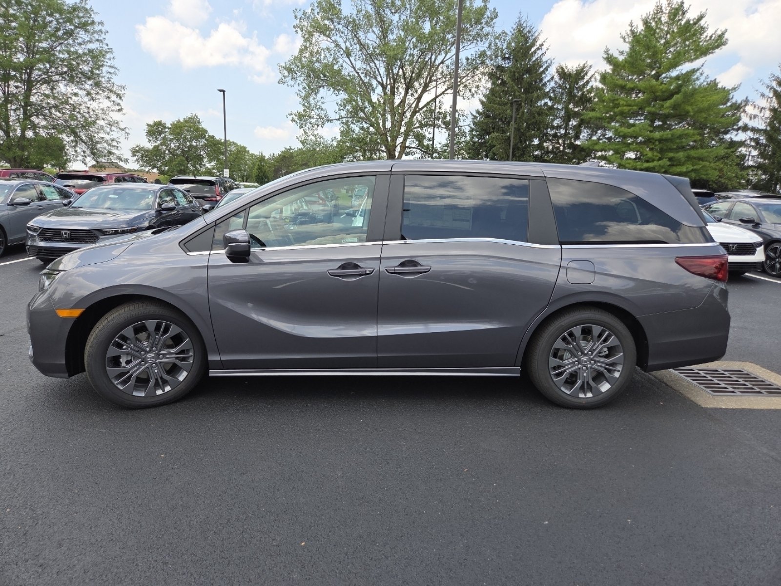 New 2026 Modern Steel Metallic Honda Touring image 19
