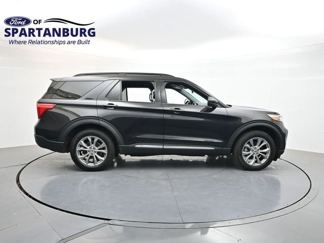 Used 2023 Black Metallic Ford XLT image 7