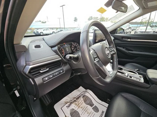 Used 2024 Black Nissan 2.5 SL image 12