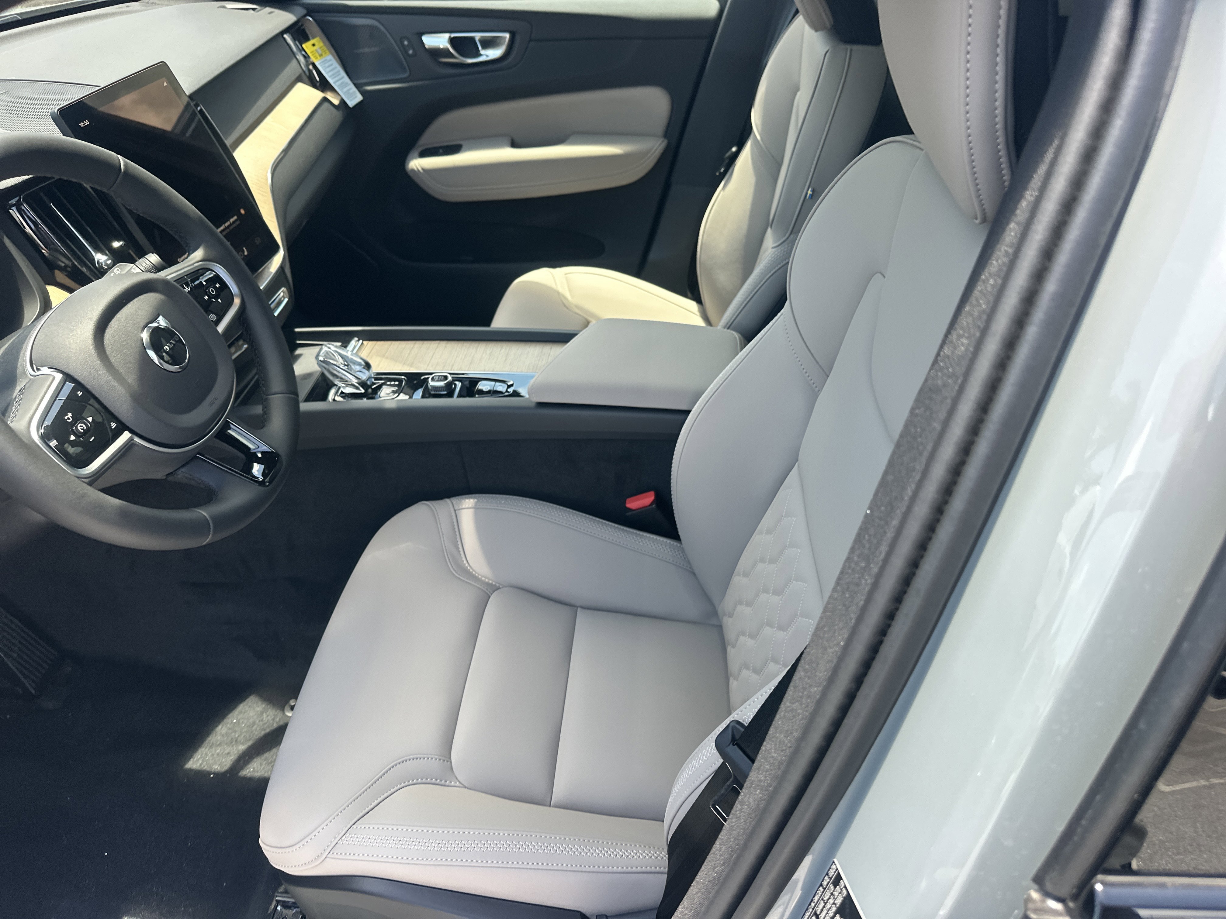 New 2026 Vapour Grey Volvo Plus image 12